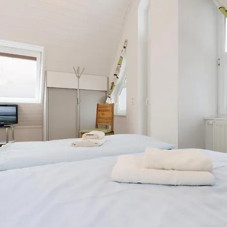 Cozy In Rechlin With Sauna Apartment